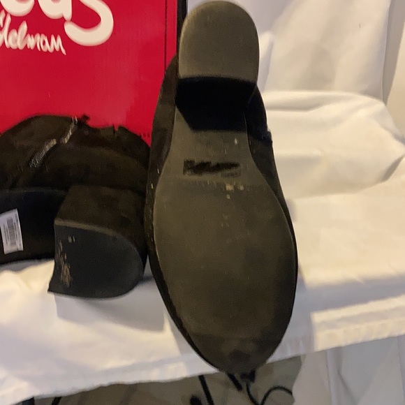 Black faux suede booties - Picture 4 of 7